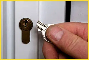 Little Haiti FL Locksmith Store, Little Haiti, FL 305-423-0365 - 73-13